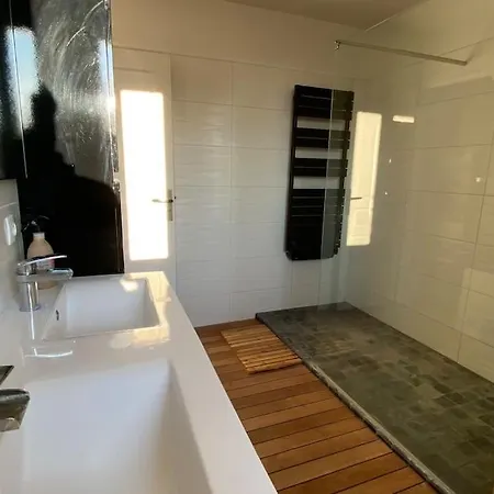 호텔 Grande Maison Parc Barbieux 4*